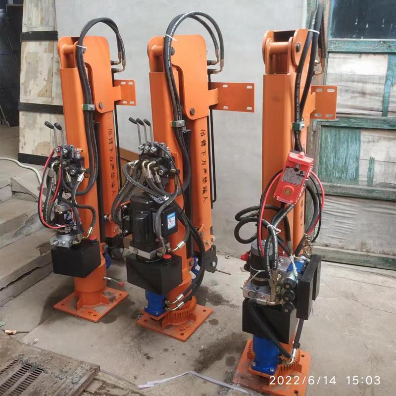 正镶白旗重汽蓝牌随车吊 3.2吨 国六动力强 液压驱动 农用自卸起重机